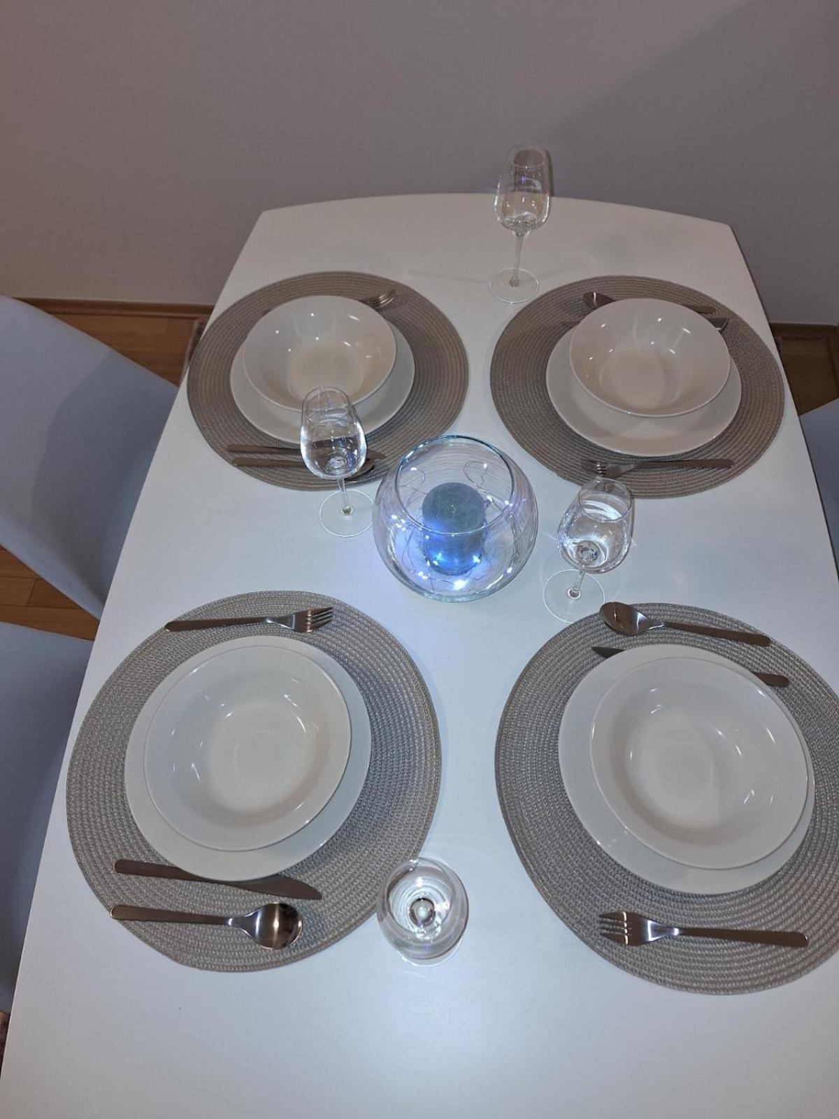 Apartman Lory, Zagreb, Downtown, With Own Parking In The Garage Esterno foto
